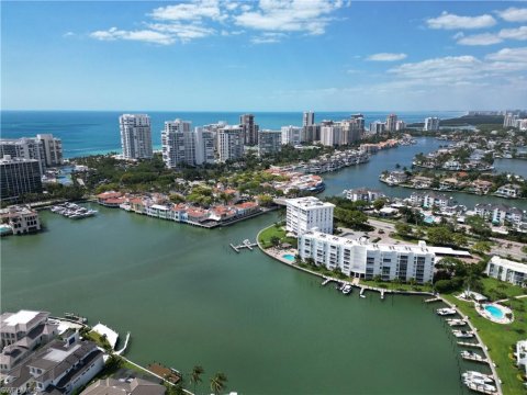 Park Shore Naples Florida Condos for Sale