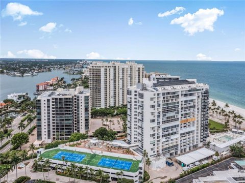 Park Shore Naples Florida Condos for Sale
