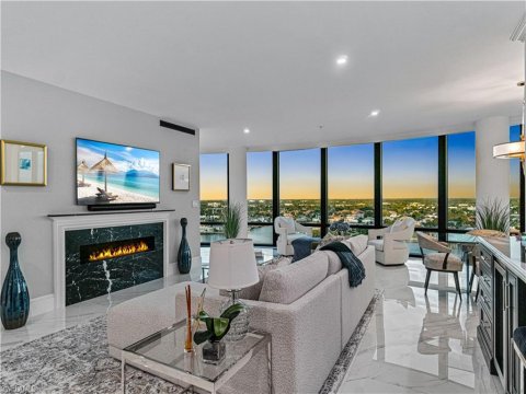 Park Shore Naples Real Estate