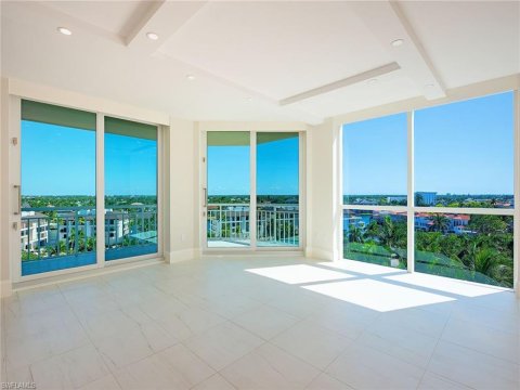 Park Shore Naples Real Estate