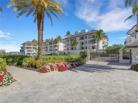 Park Shore Naples Real Estate