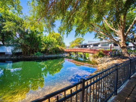 Park Shore Real Estate