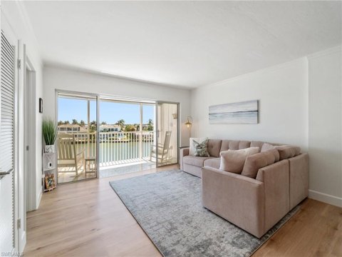 Park Shore Real Estate