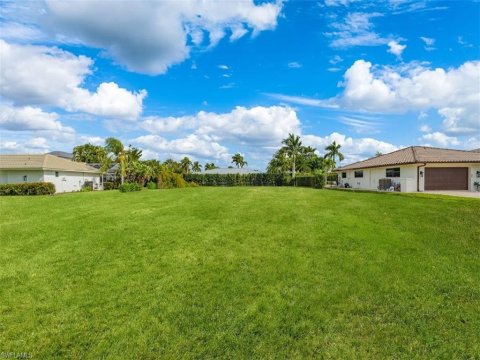 Park Shore Real Estate