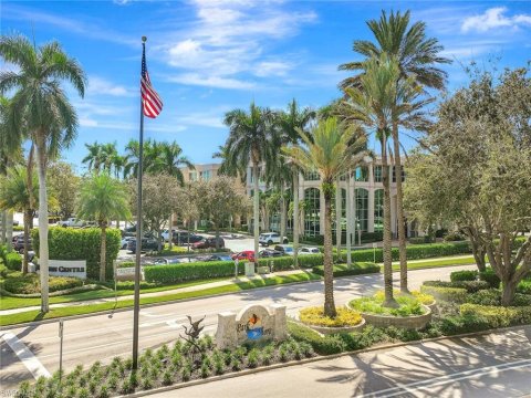 Park Shore Real Estate