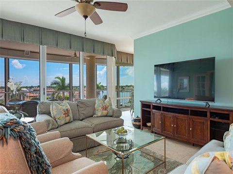 Park Shore Real Estate