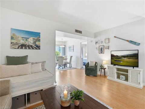 Park Shore Real Estate