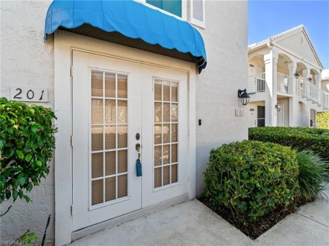 Pavilion Club Naples Florida Condos for Sale