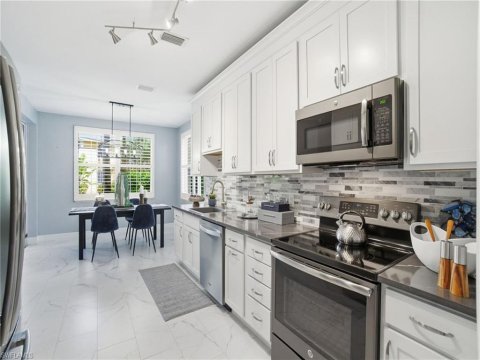 Pebblebrooke Lakes Naples Real Estate