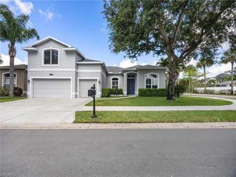 Pebblebrooke Lakes Naples Real Estate