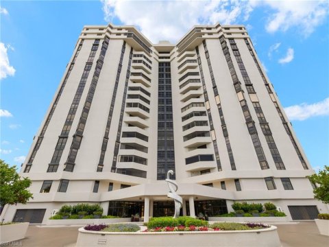 Pelican Bay Naples Florida Condos for Sale