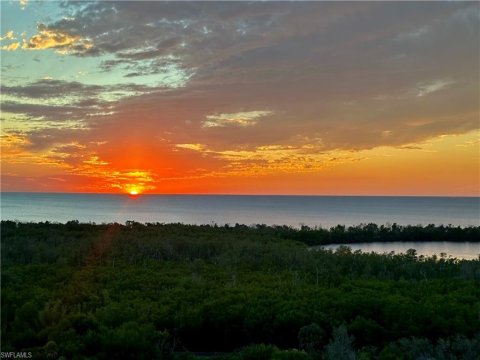 Pelican Bay Naples Florida Condos for Sale