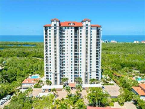 Pelican Bay Naples Florida Condos for Sale