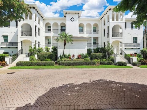 Pelican Bay Naples Florida Condos for Sale