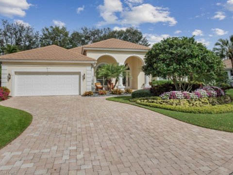 Pelican Bay Naples Florida Real Estate