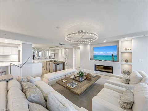 Pelican Bay Naples Florida Real Estate