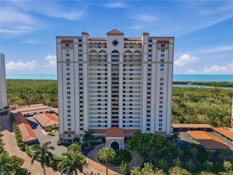 Pelican Bay Naples Florida Real Estate