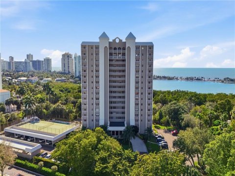 Pelican Bay Naples Florida Real Estate