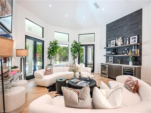 Pelican Bay Naples Real Estate