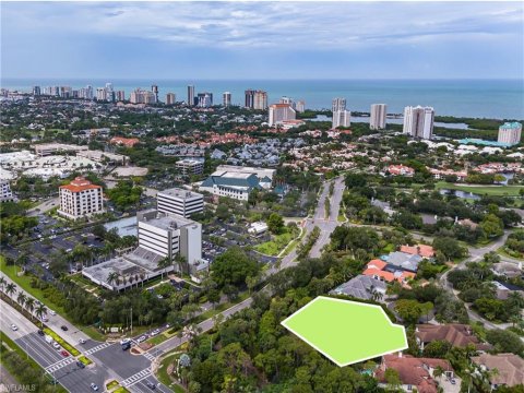 Pelican Bay Naples Real Estate