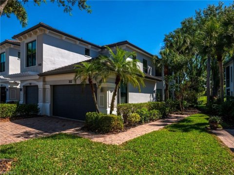 Pelican Marsh Naples Real Estate