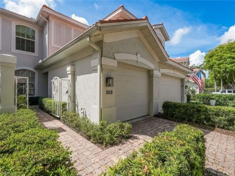 Pelican Marsh Naples Real Estate