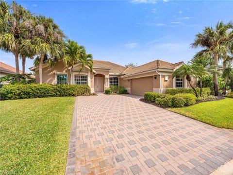 Pelican Sound Estero Florida Real Estate