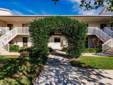 Pine Ridge Naples Florida Condos for Sale