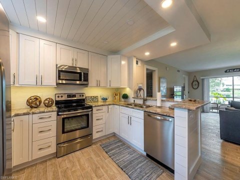 Pinewoods Naples Florida Condos for Sale