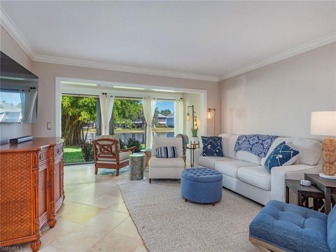 Pinewoods Naples Real Estate