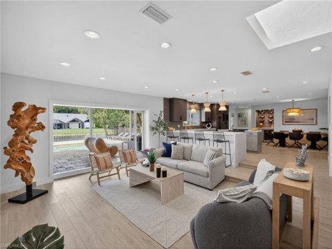 Pinewoods Naples Real Estate