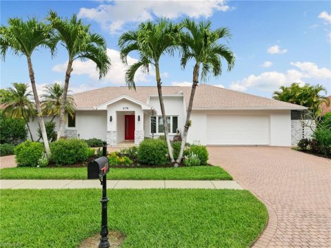 Pinewoods Naples Real Estate