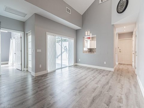 Quail Woods Courtyards Naples Florida Condos for Sale