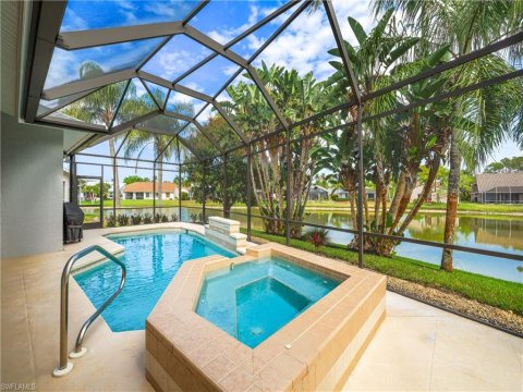 Queens Park Naples Florida Homes for Sale