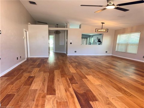 Queens Park Naples Florida Real Estate