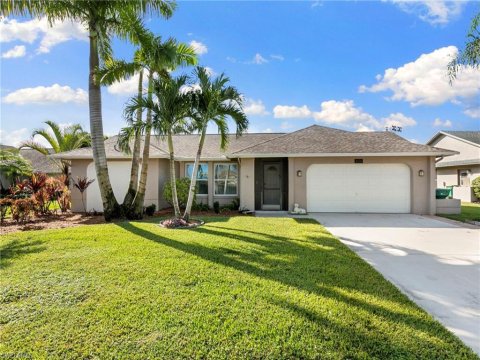 Regent Park Naples Real Estate