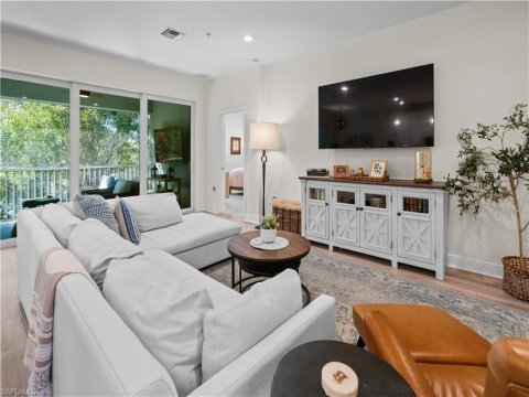 Richmond Park Naples Florida Condos for Sale