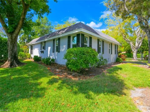 Royal Arms Villas Naples Florida Homes for Sale