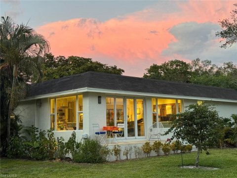 Royal Arms Villas Naples Florida Real Estate