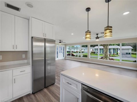 Royal Arms Villas Naples Real Estate