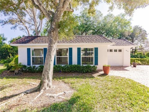 Royal Arms Villas Real Estate