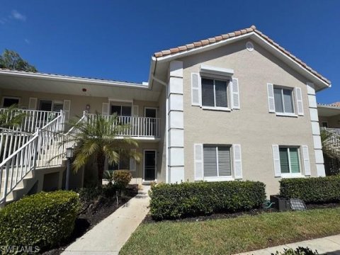 Royal Wood Naples Florida Condos for Sale