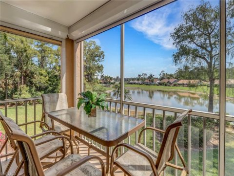 Royal Wood Naples Florida Real Estate