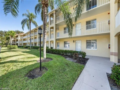 Royal Wood Naples Florida Real Estate