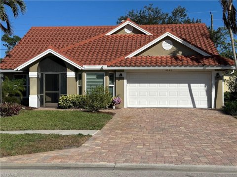 Royal Wood Naples Florida Real Estate