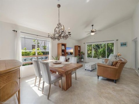 Royal Wood Naples Real Estate