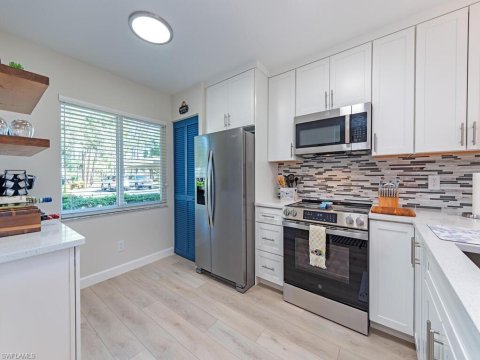 Royal Wood Naples Real Estate