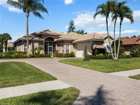 Royal Wood Naples Real Estate