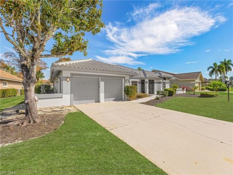 Royal Wood Naples Real Estate