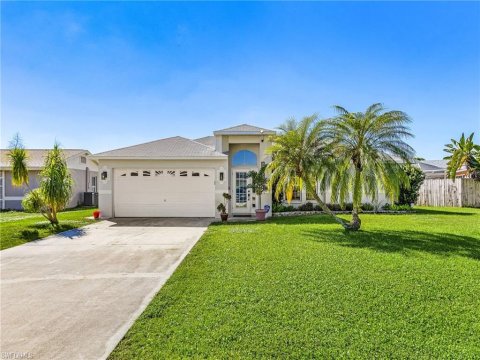 Sandy Hollow Bonita Springs Real Estate